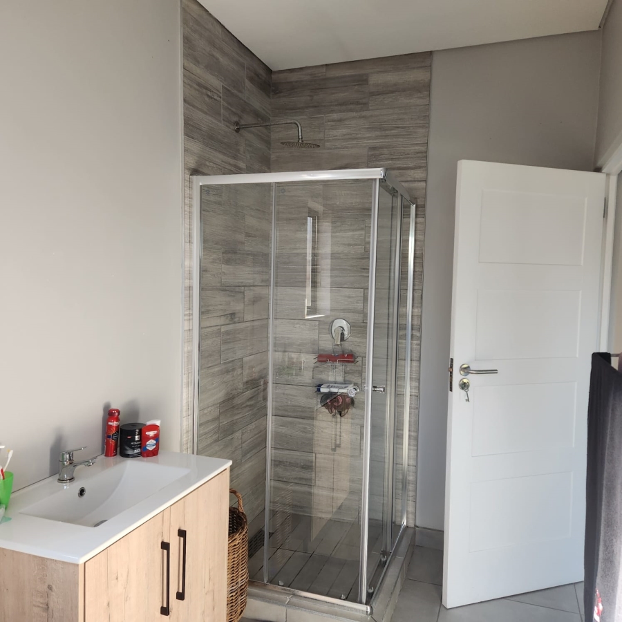 To Let 3 Bedroom Property for Rent in Van Der Hoff Park North West